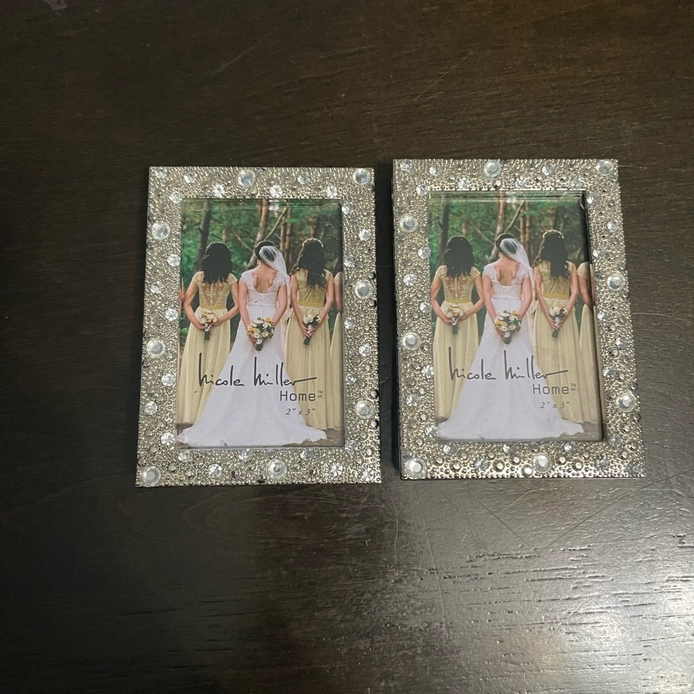 Adorable Mini Picture Frame Trio size (2) 2x3” and (1) 2x2” - Picture 5 of 7